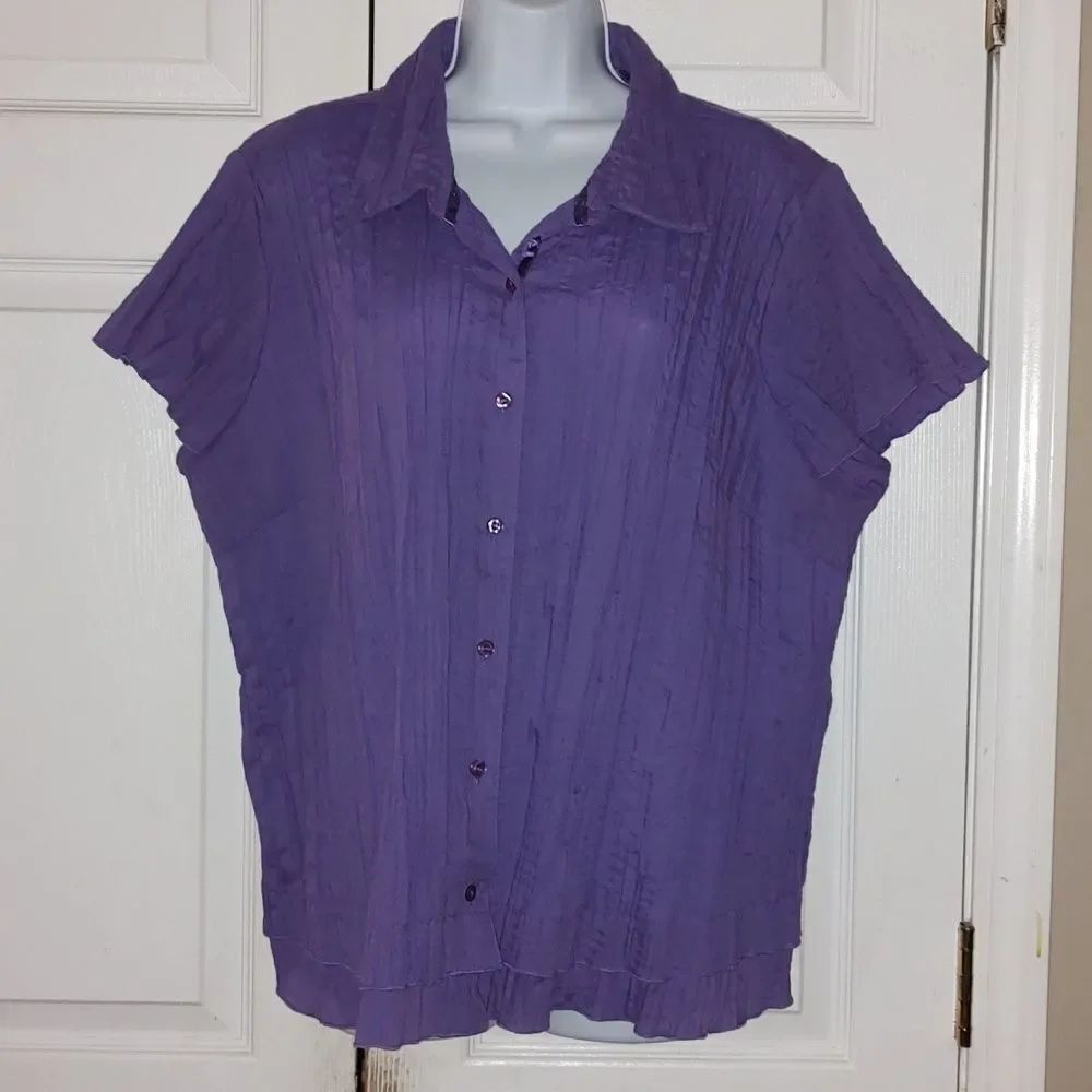 CJ Banks by Christopher Banks purple pleated button down shirt  Sz 2X